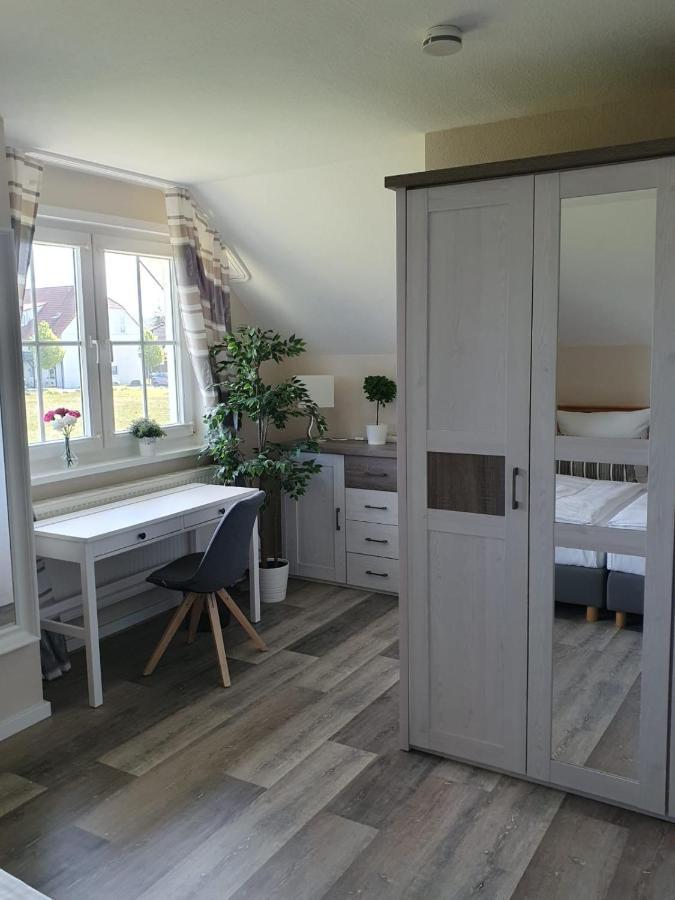 Ferienapartment Wiese & Meer Auf Ruegen Neddesitz Bagian luar foto