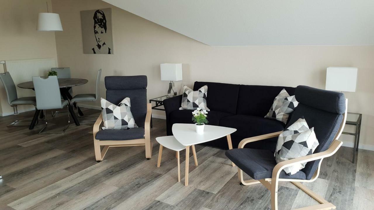 Ferienapartment Wiese & Meer Auf Ruegen Neddesitz Bagian luar foto