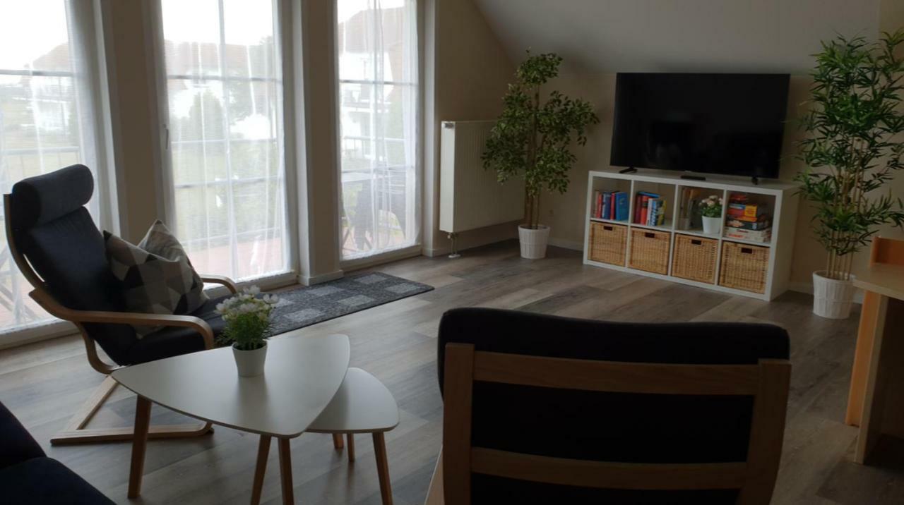 Ferienapartment Wiese & Meer Auf Ruegen Neddesitz Bagian luar foto