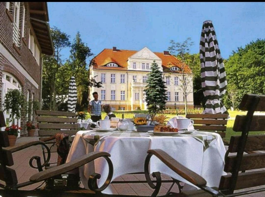 Ferienapartment Wiese & Meer Auf Ruegen Neddesitz Bagian luar foto