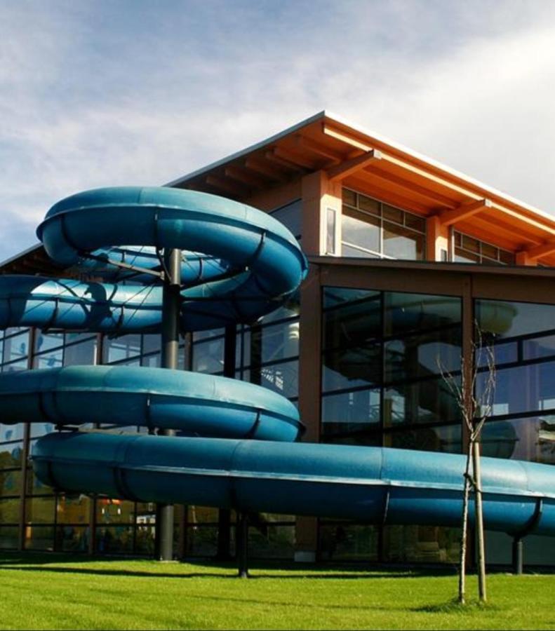 Ferienapartment Wiese & Meer Auf Ruegen Neddesitz Bagian luar foto