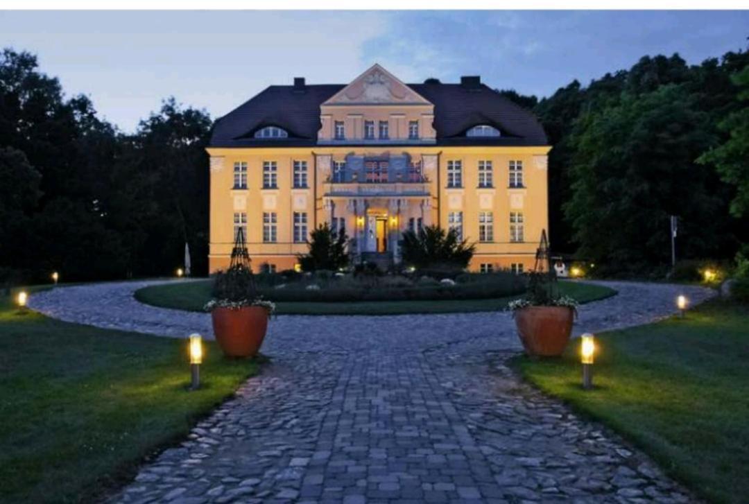 Ferienapartment Wiese & Meer Auf Ruegen Neddesitz Bagian luar foto
