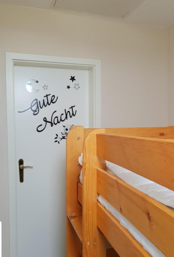Ferienapartment Wiese & Meer Auf Ruegen Neddesitz Bagian luar foto